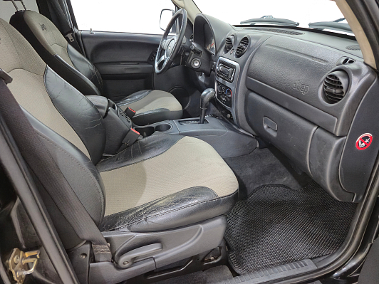 Jeep Cherokee, 2004 года, пробег 225511 км