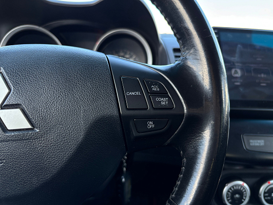 Mitsubishi Lancer, 2010 года, пробег 175246 км