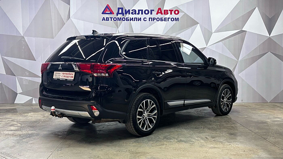 Mitsubishi Outlander Instyle, 2016 года, пробег 206200 км