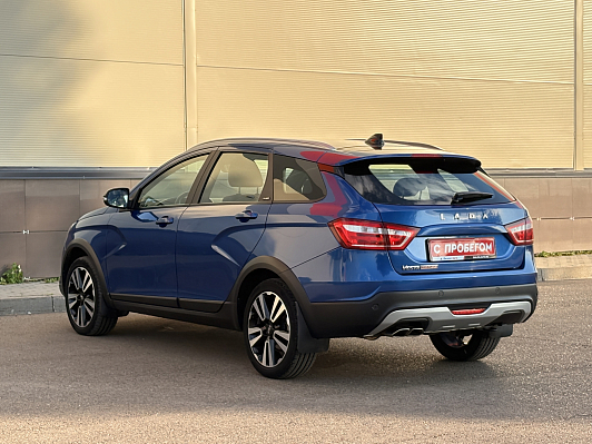 Lada (ВАЗ) Vesta Luxe, 2020 года, пробег 56705 км