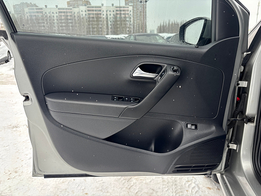 Volkswagen Polo Drive, 2018 года, пробег 225000 км