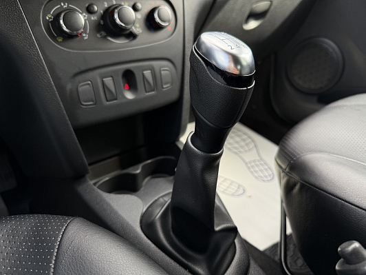 Renault Sandero Life, 2020 года, пробег 116900 км