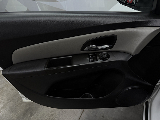 Chevrolet Cruze LS, 2014 года, пробег 240000 км