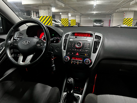 Kia Ceed Comfort, 2011 года, пробег 111000 км