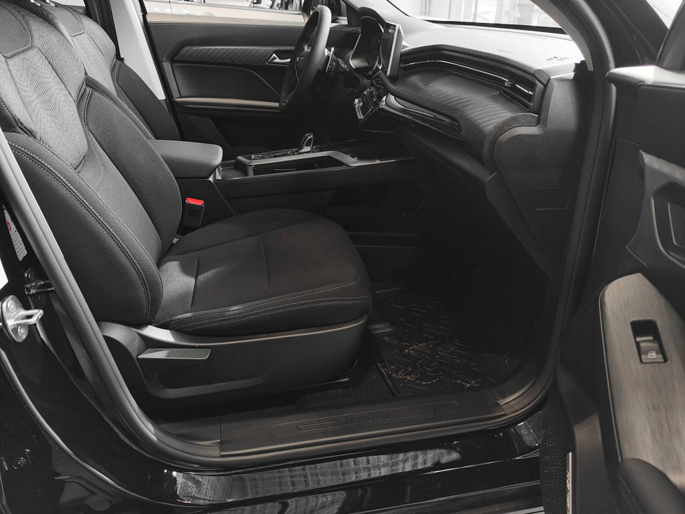 Haval Jolion Оптимум, черный