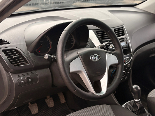 Hyundai Solaris Optima, 2011 года, пробег 173300 км