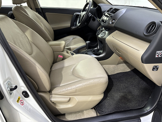 Toyota RAV4, 2012 года, пробег 124231 км