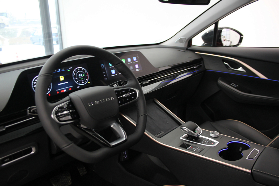 Omoda C5 Актив, красный