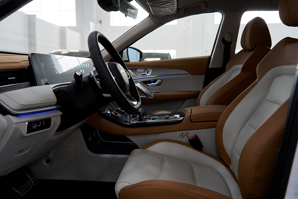 JETOUR X70 PLUS Luxury, белый