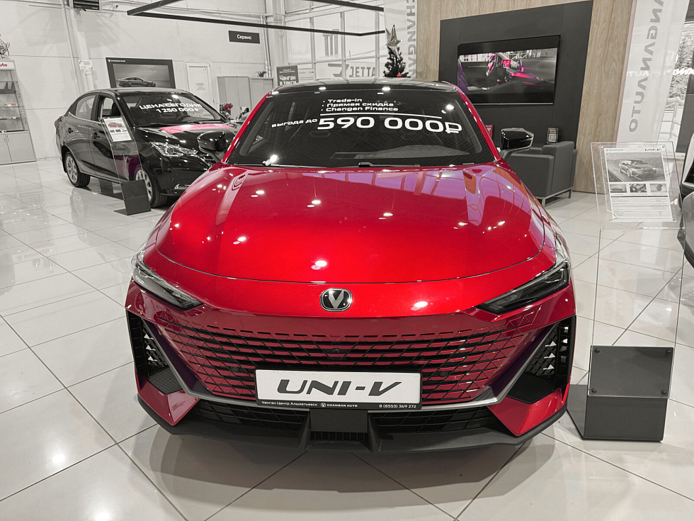 Changan UNI-V DLX, красный