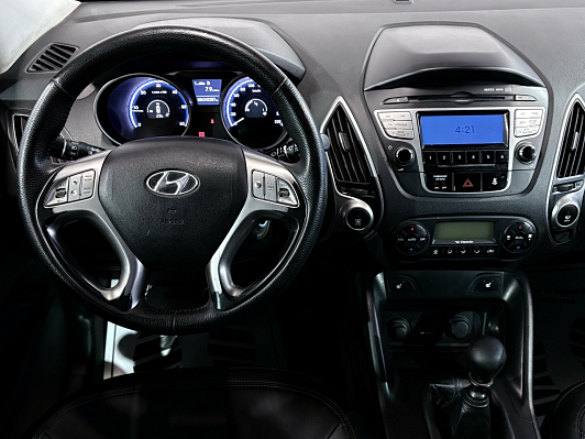 Hyundai ix35, 2011 года, пробег 242000 км