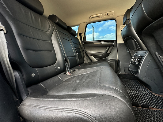 Volkswagen Touareg Wolfsburg Edition, 2015 года, пробег 215800 км