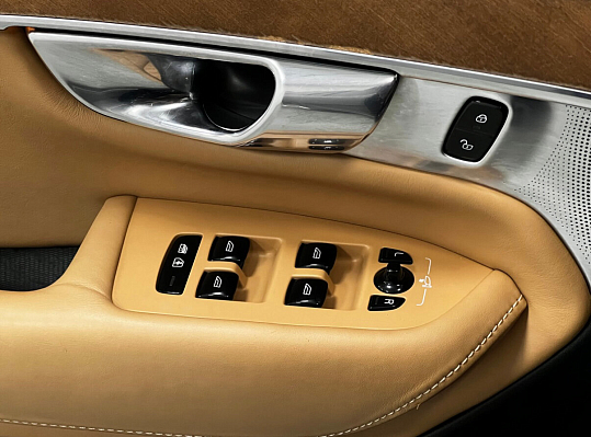 Volvo XC90 Inscription, 2015 года, пробег 97300 км