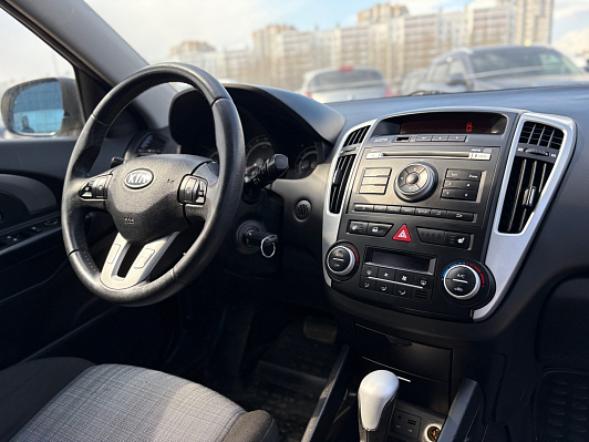 Kia Ceed, 2010 года, пробег 233000 км