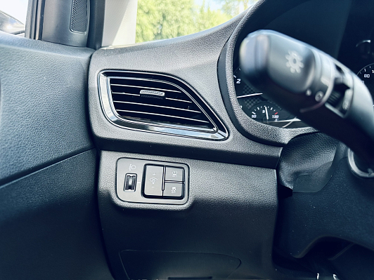 Hyundai Solaris Специальная Серия "10 лет", 2021 года, пробег 29000 км