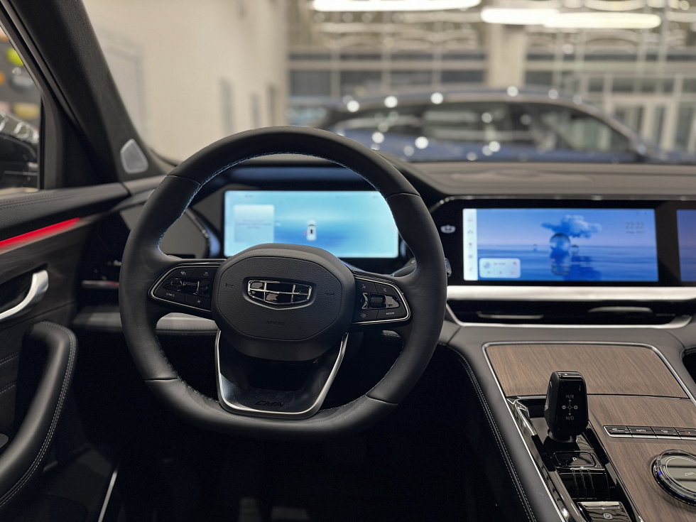 Geely Monjaro Flagship SE, черный