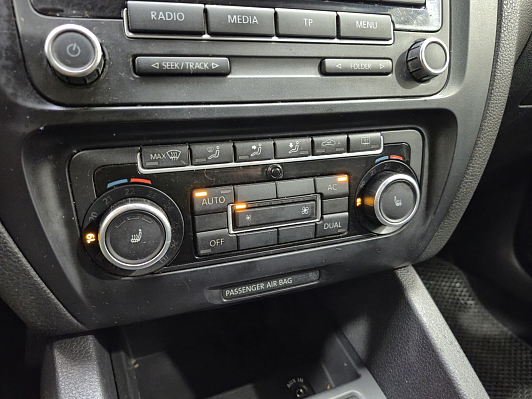 Volkswagen Jetta Comfortline, 2011 года, пробег 180000 км