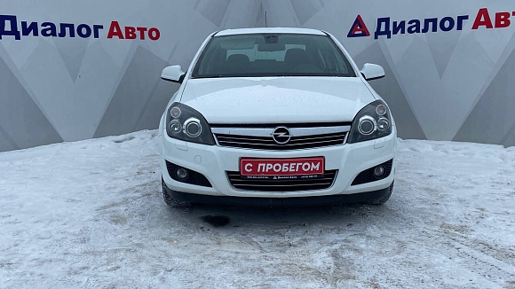 Opel Astra, 2012 года, пробег 140000 км