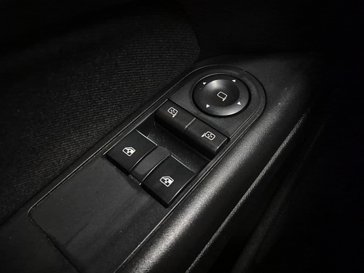 Opel Astra, 2011 года, пробег 164212 км