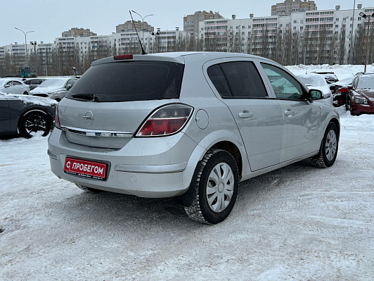 Opel Astra, 2010 года, пробег 194006 км
