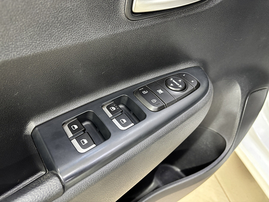 Kia Rio Comfort, 2020 года, пробег 55425 км