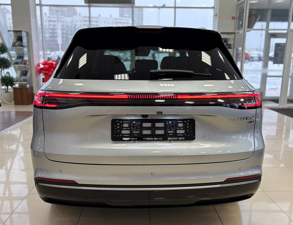 Geely EX5 EM-i Pro, серебряный