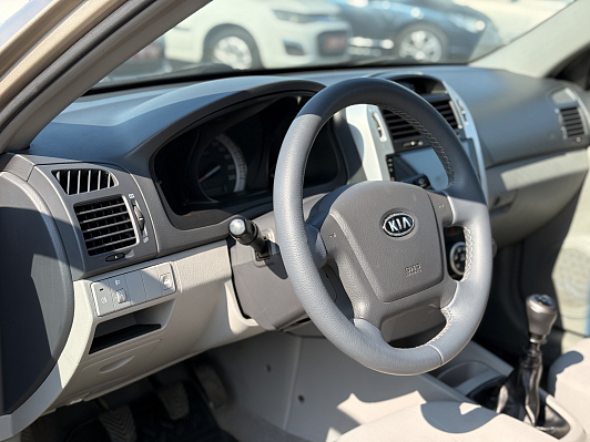 Kia Cerato, 2006 года, пробег 296000 км