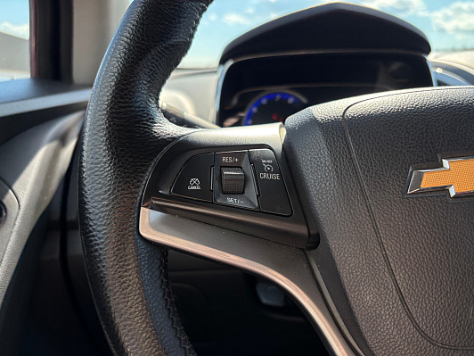 Chevrolet Tracker LTZ, 2015 года, пробег 221500 км