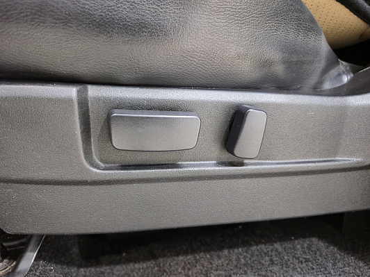 Mitsubishi Pajero Sport Intense, 2014 года, пробег 292060 км