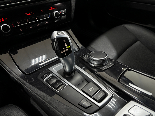 BMW 5 серии, 2015 года, пробег 239216 км