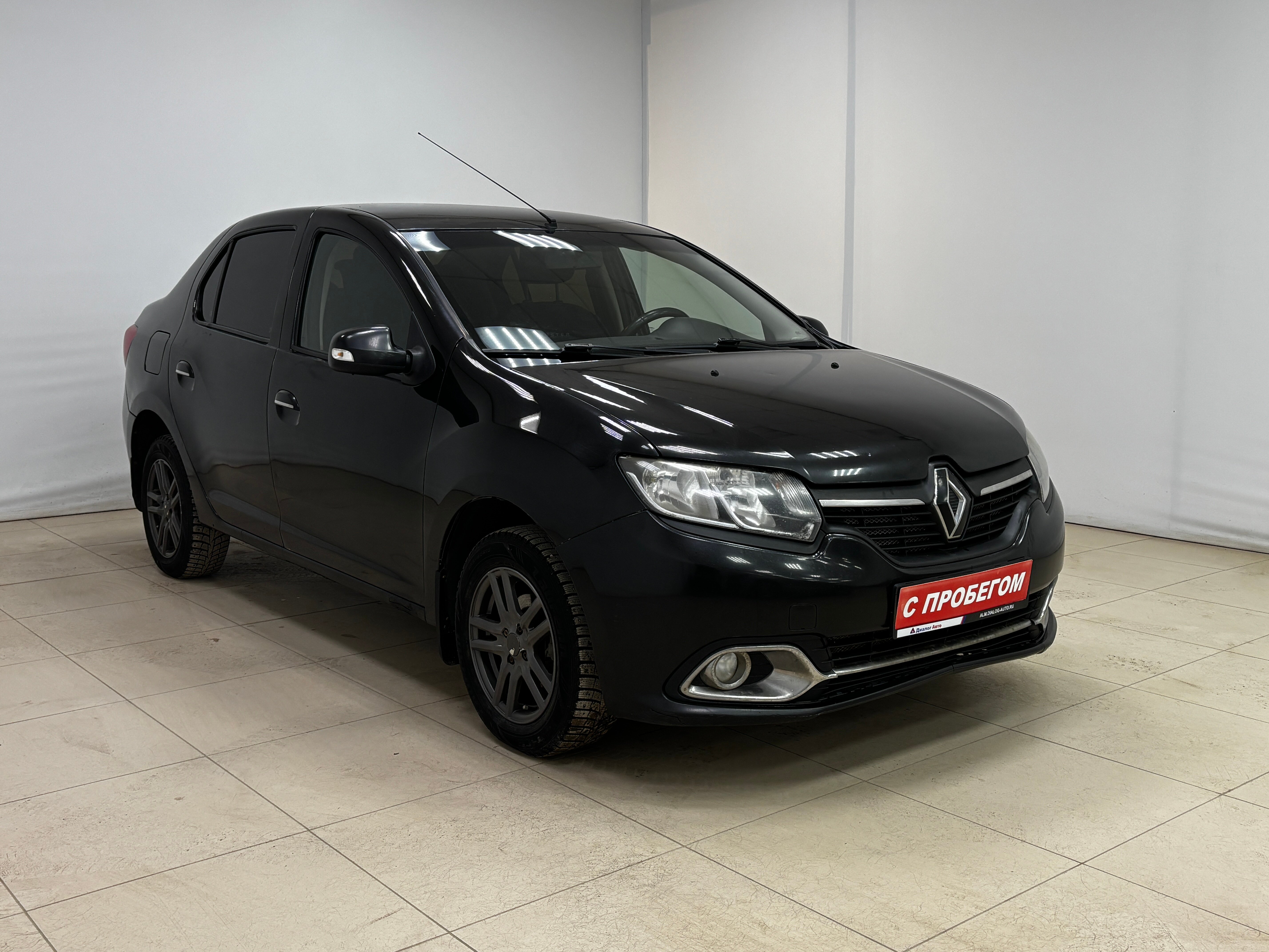 Renault Logan Luxe Privilege, 2015 года, пробег 272365 км