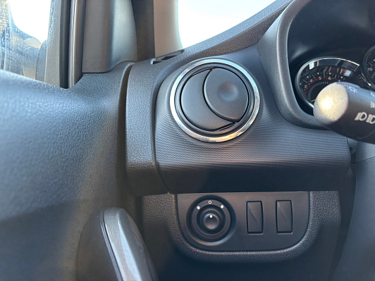 Renault Sandero Stepway Drive, 2019 года, пробег 112500 км