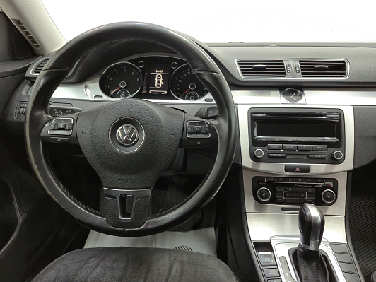 Volkswagen Passat Highline, 2011 года, пробег 225874 км