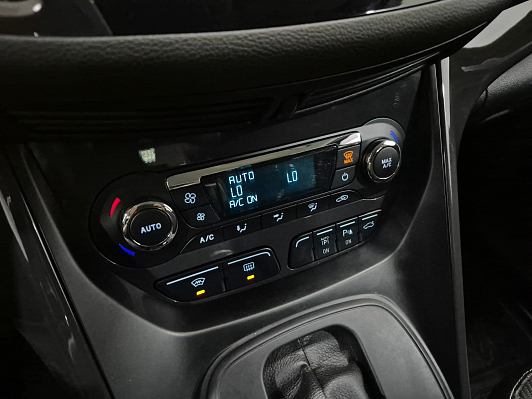 Ford Kuga Titanium, 2016 года, пробег 72500 км