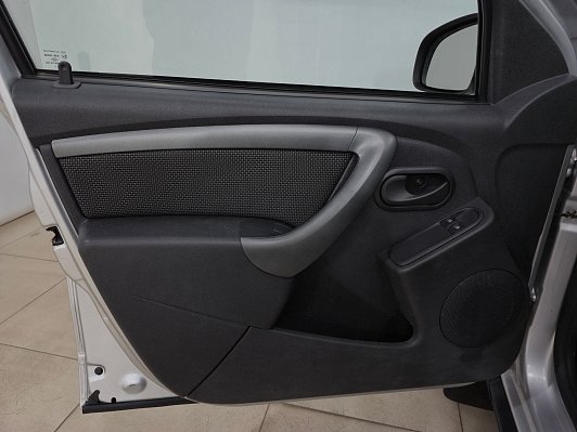 Renault Duster Life, 2017 года, пробег 105718 км
