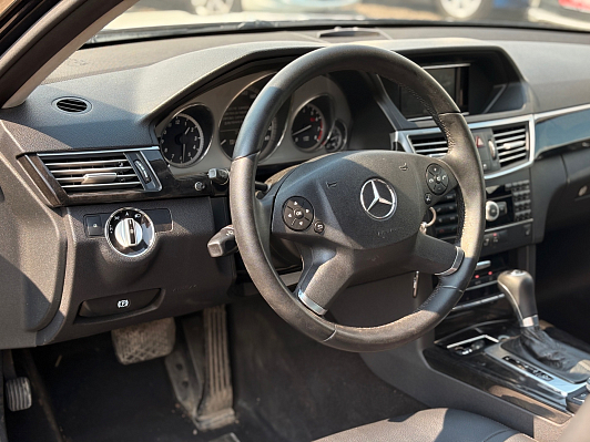 Mercedes-Benz E-Класс, 2010 года, пробег 251538 км