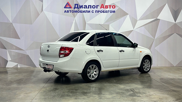 Lada (ВАЗ) Granta Comfort Optima Multimedia Glonass 21907-51-279, 2016 года, пробег 107765 км