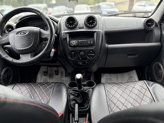 Lada (ВАЗ) Granta, 2013 года, пробег 305000 км