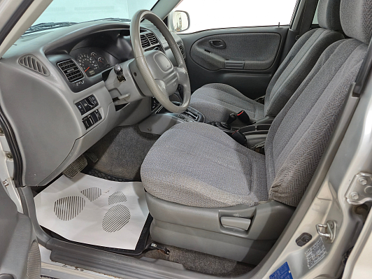 Suzuki Grand Vitara, 2000 года, пробег 200000 км