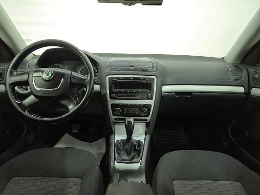 Skoda Octavia Ambition, 2011 года, пробег 219830 км