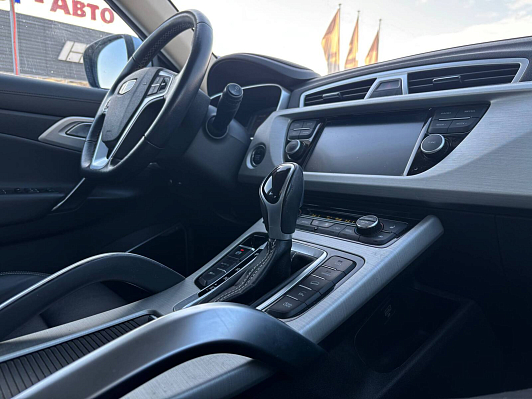 Geely Atlas Люкс + Yandex Auto, 2022 года, пробег 40873 км