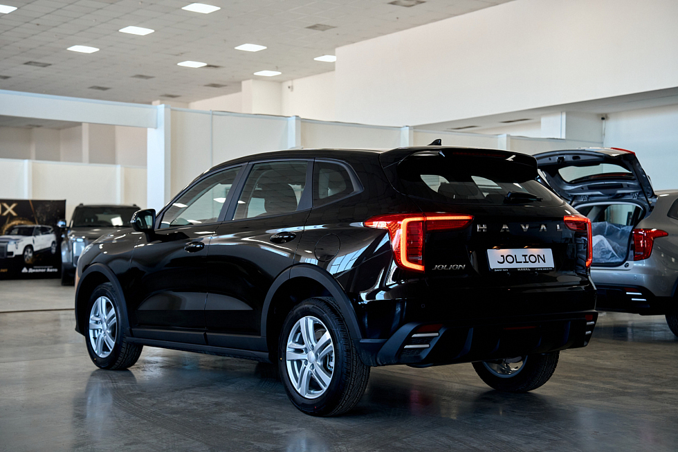 Haval Jolion Премиум, черный
