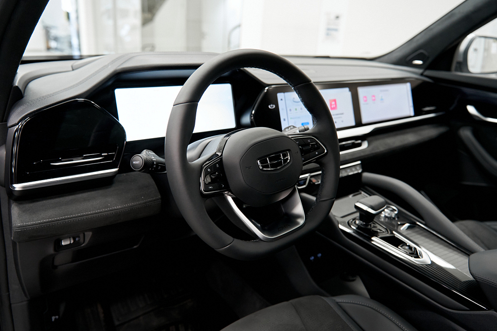 Geely Monjaro Exclusive, серый