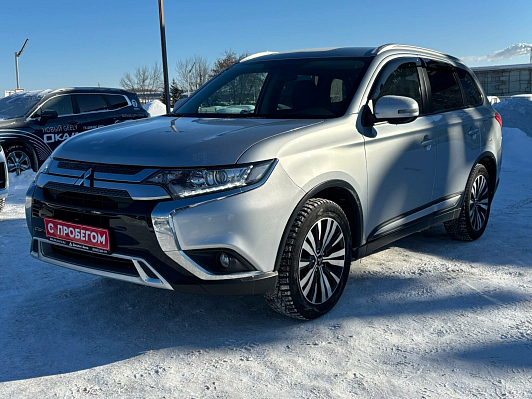 Mitsubishi Outlander Intense+, 2018 года, пробег 112040 км
