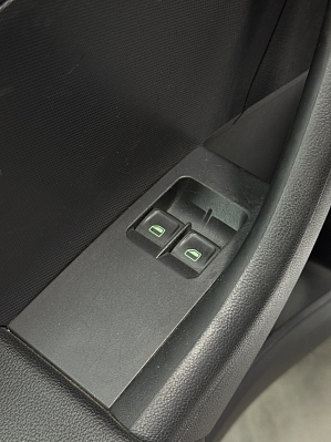 Skoda Rapid, 2014 года, пробег 181000 км