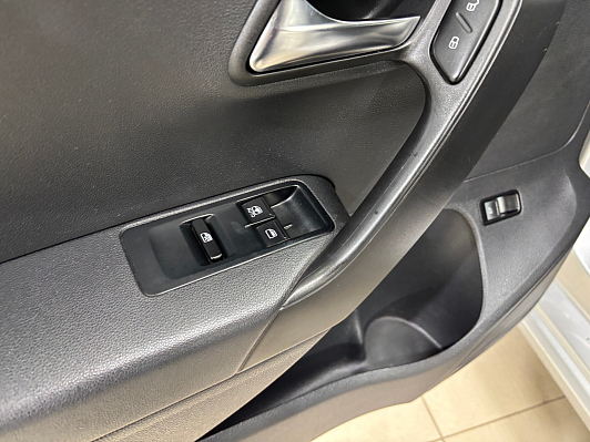 Volkswagen Polo Comfortline, 2012 года, пробег 209422 км