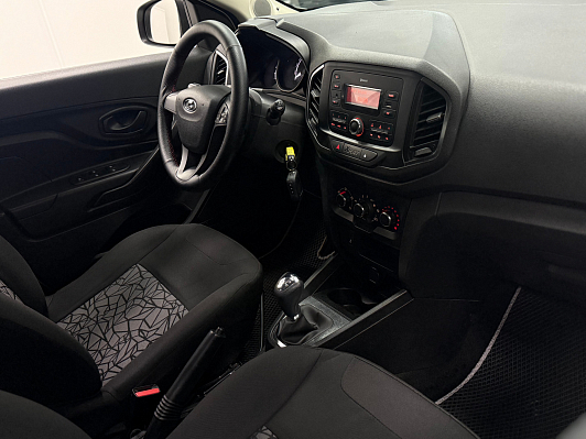 Lada (ВАЗ) XRAY Comfort, 2018 года, пробег 103000 км