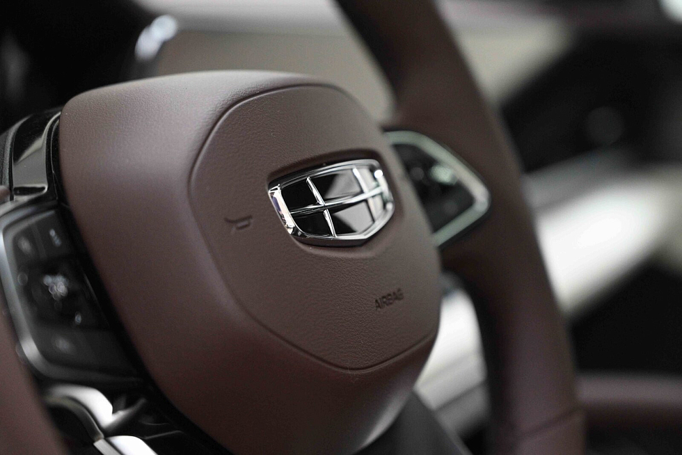 Geely Monjaro Exclusive (2023-2025), черный