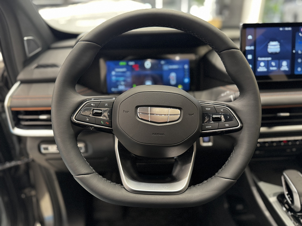 Geely Okavango Flagship, серый