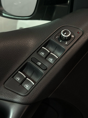 Volkswagen Tiguan Sochi Edition, 2013 года, пробег 101000 км